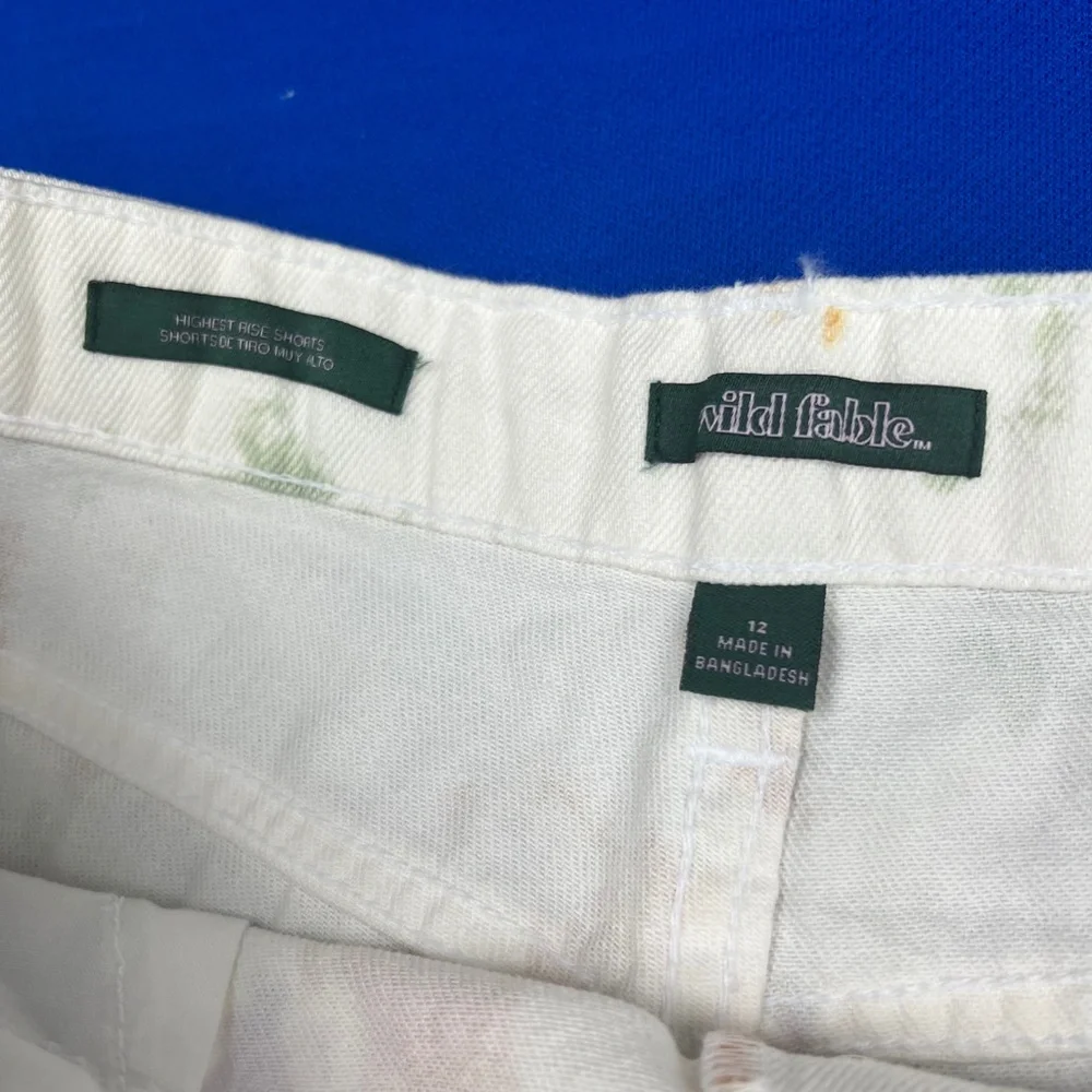 🏷️|•WILD FABLE•| Cute Color Splash Highest Rise Cut Off Jean Short - Picture 4 of 9